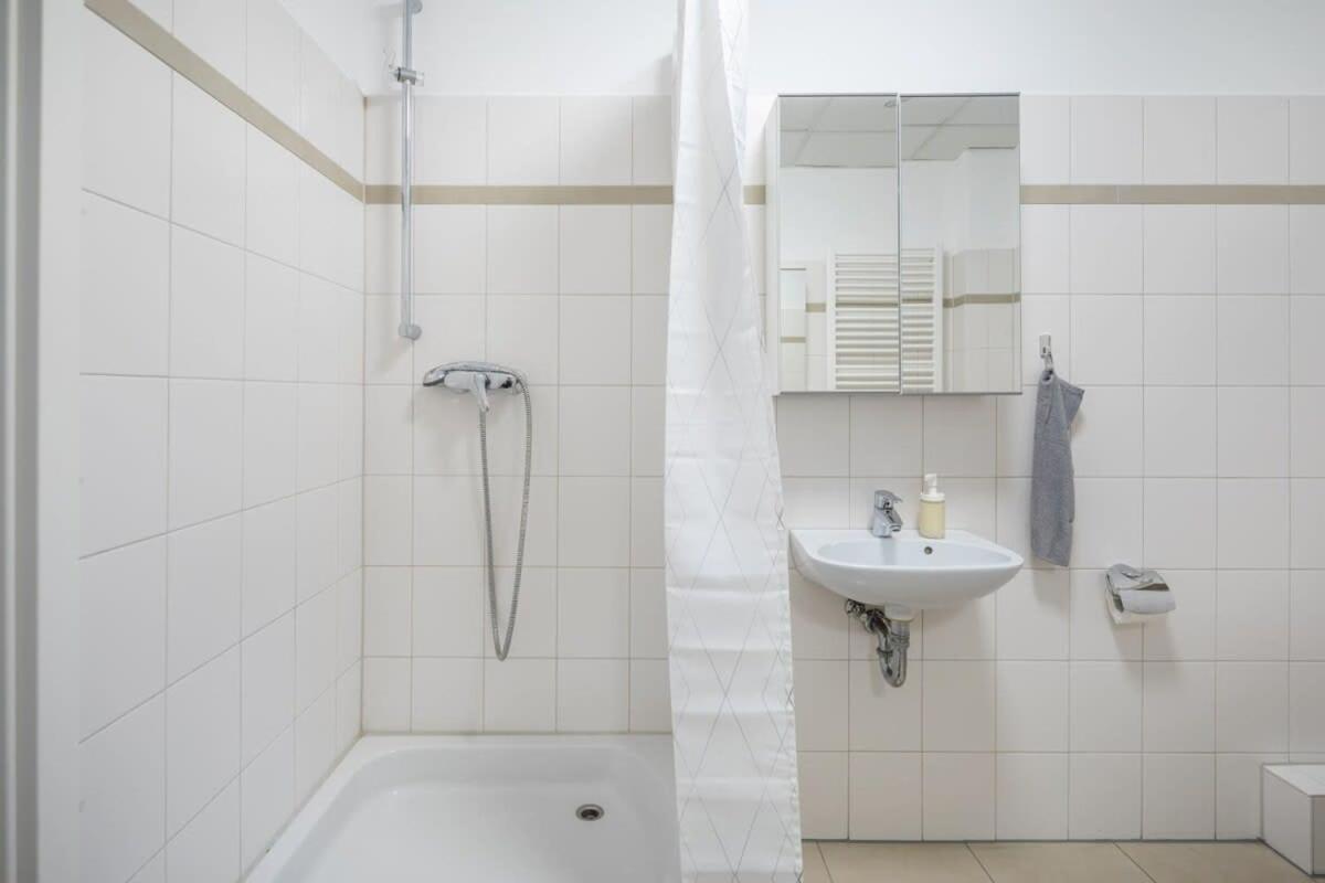 Cosy 2 Room Apartment In Hamburg Hammerbrook Eksteriør bilde